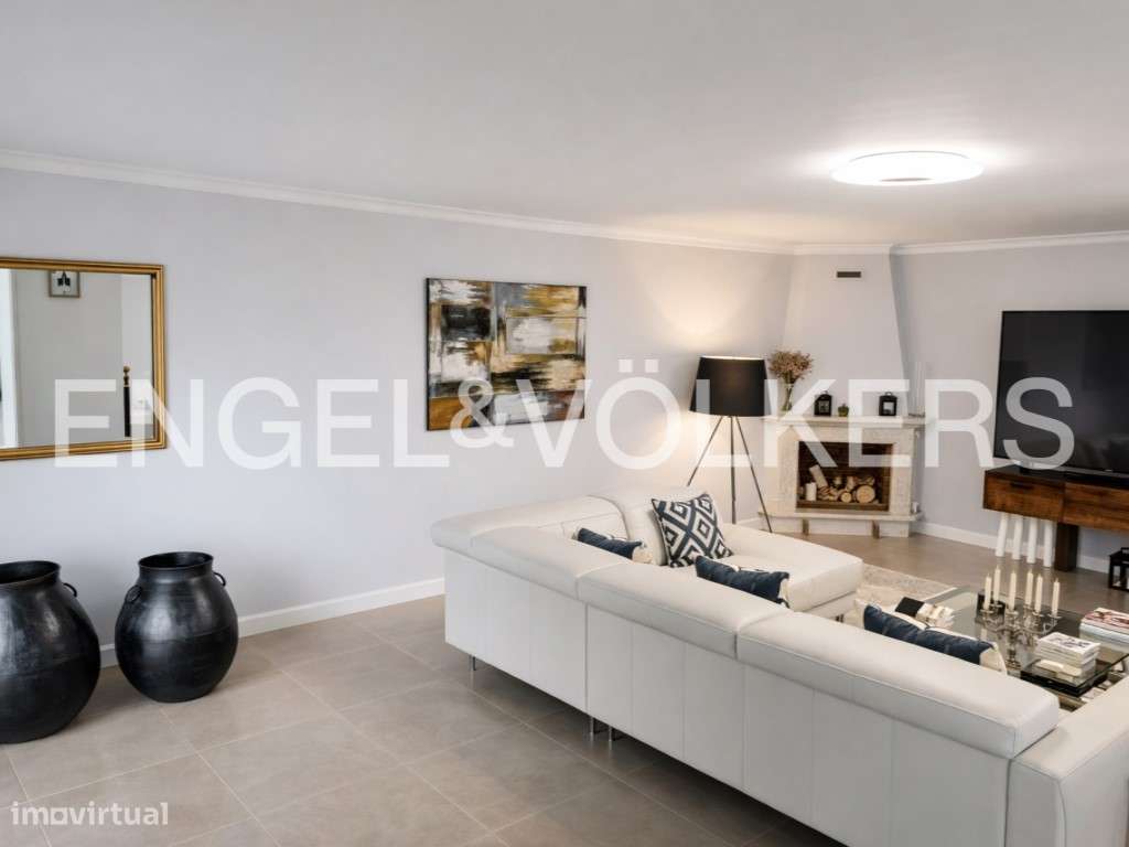 Moradia Moderna T4 com Piscina a minutos da Praia Verde - Grande imagem: 3/26