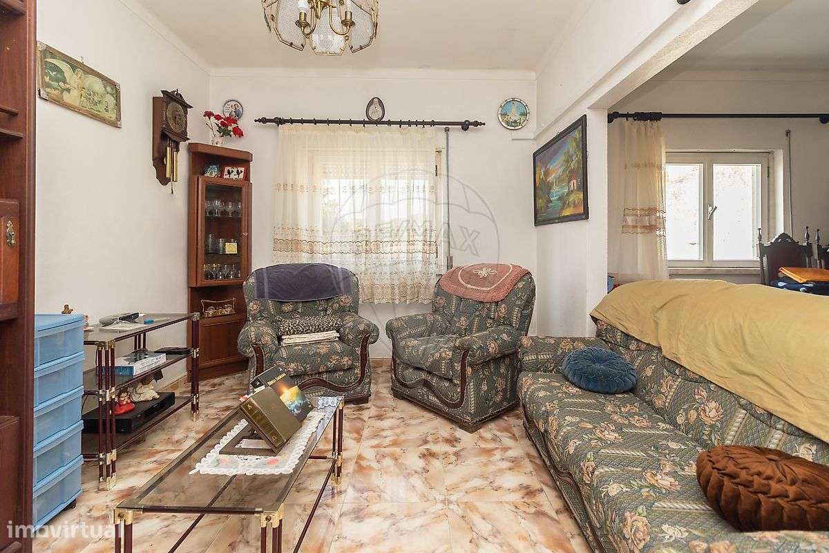 Moradia T2 para venda-20