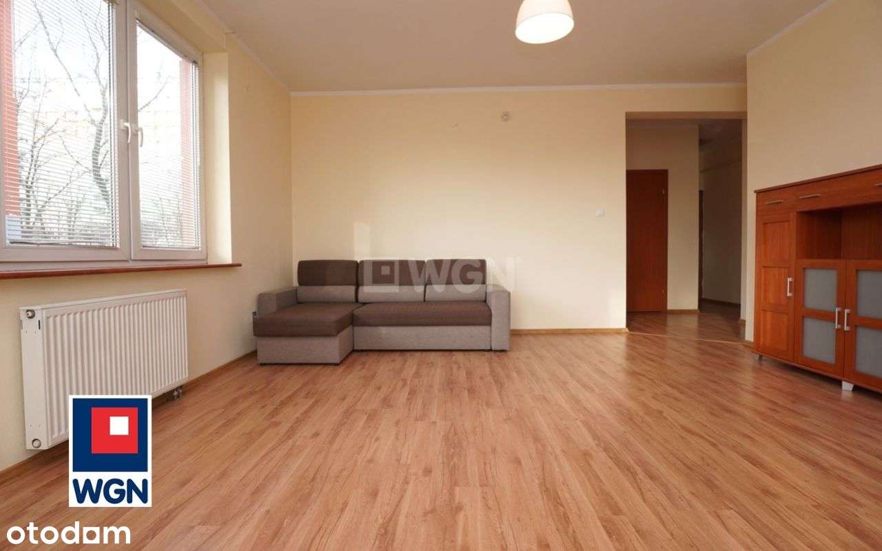 Mieszkanie z dużym tarasem.-3