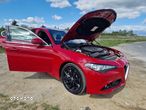 Alfa Romeo Giulia 2.0 Turbo 16V AT8-Q4 Ti - 25