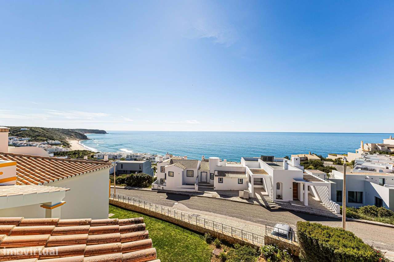 Moradia em Banda T2 com Vista Mar | Salema, Vila do Bispo-18