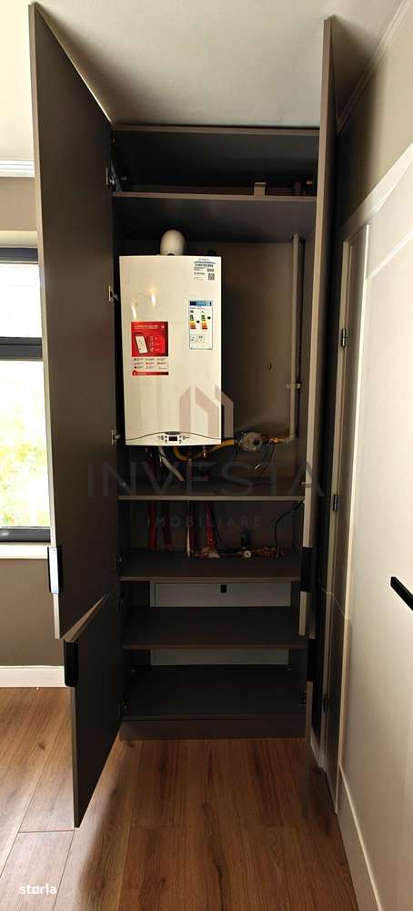 Locuință deosebită în Centru – apartament la casă, curte proprie! - Imagine principală: 4/12