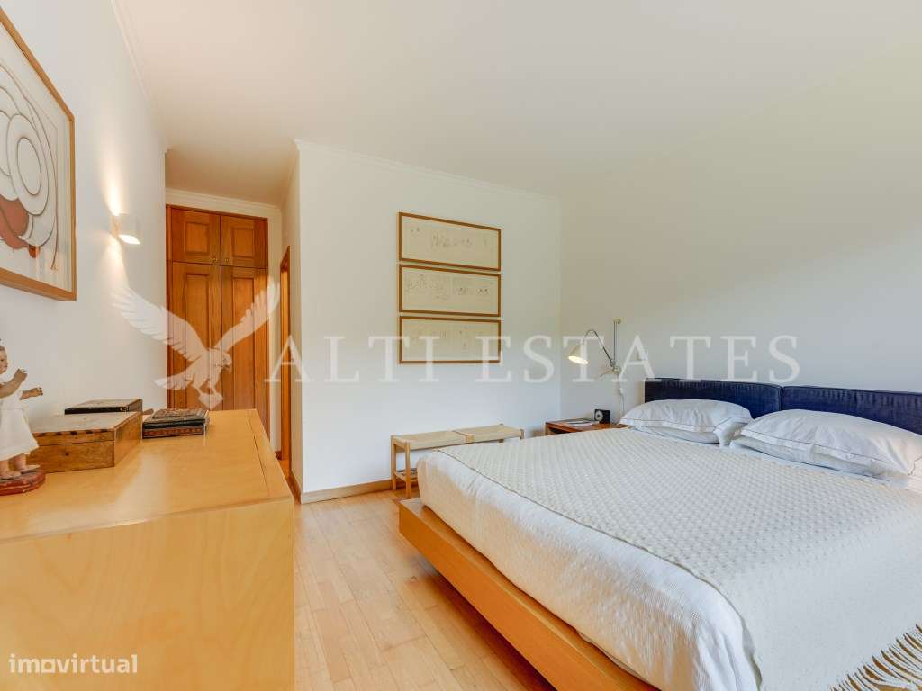 Apartamento T4 no prestigiado Monte Estoril.-24