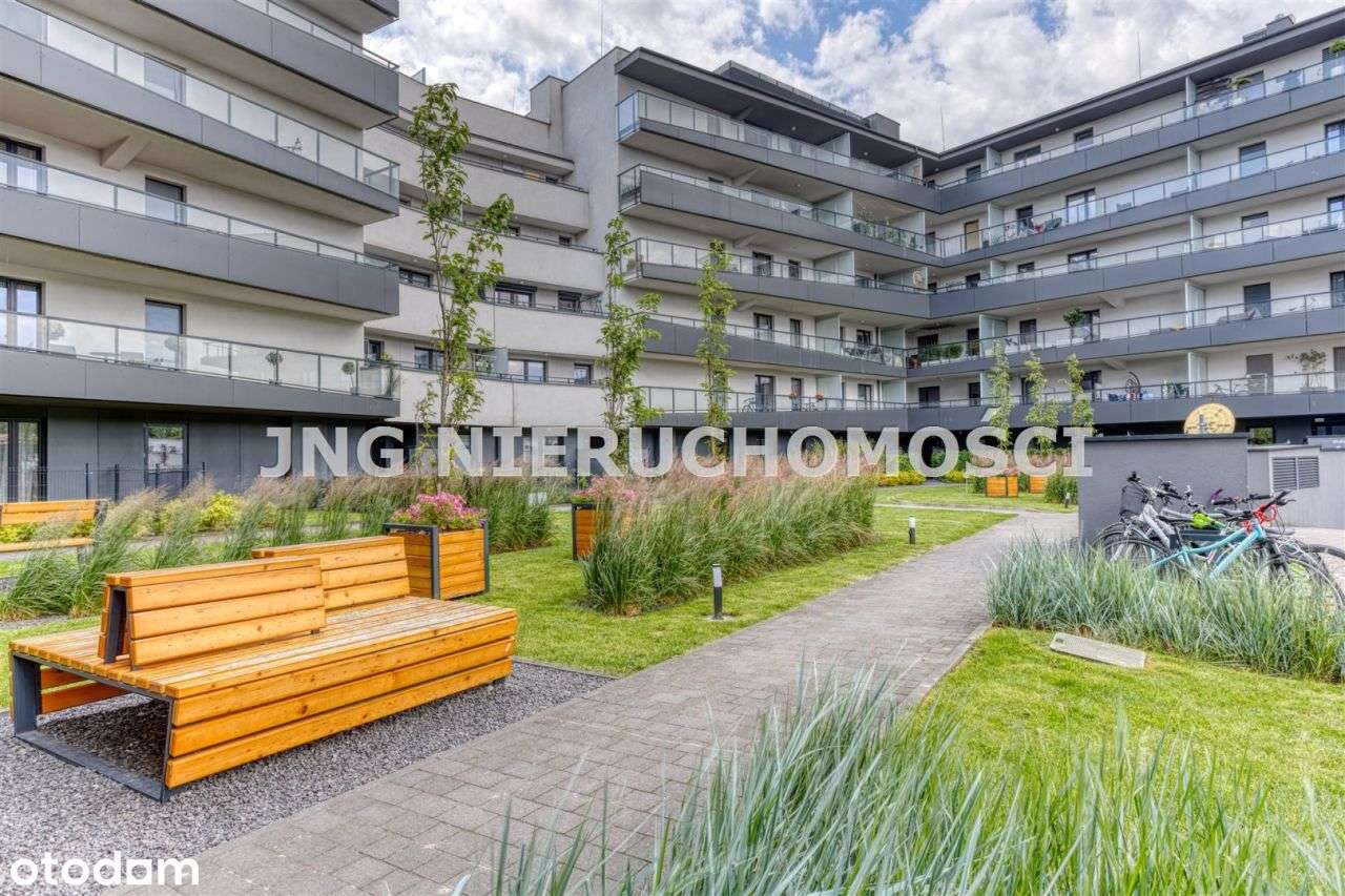 Poznań blisko Malty dwa miejsca postojowe-15