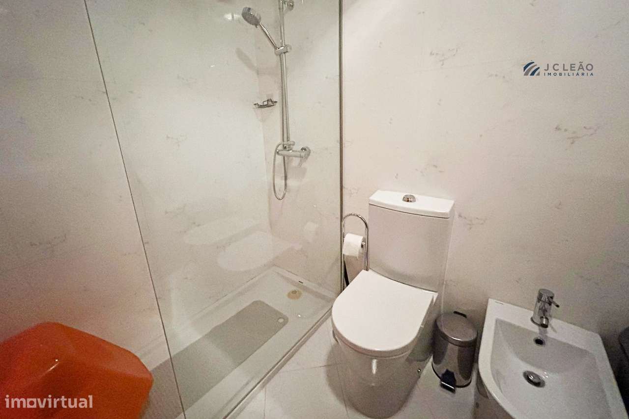 Apartamento T2 em Custóias-23