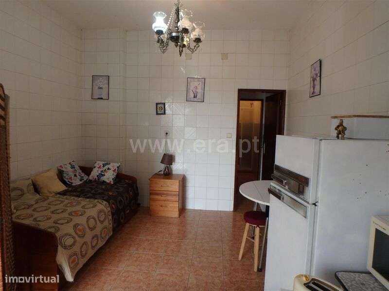 Garagem / Seia, Seia, São Romão e Lapa dos Dinheiros - Grande imagem: 4/5