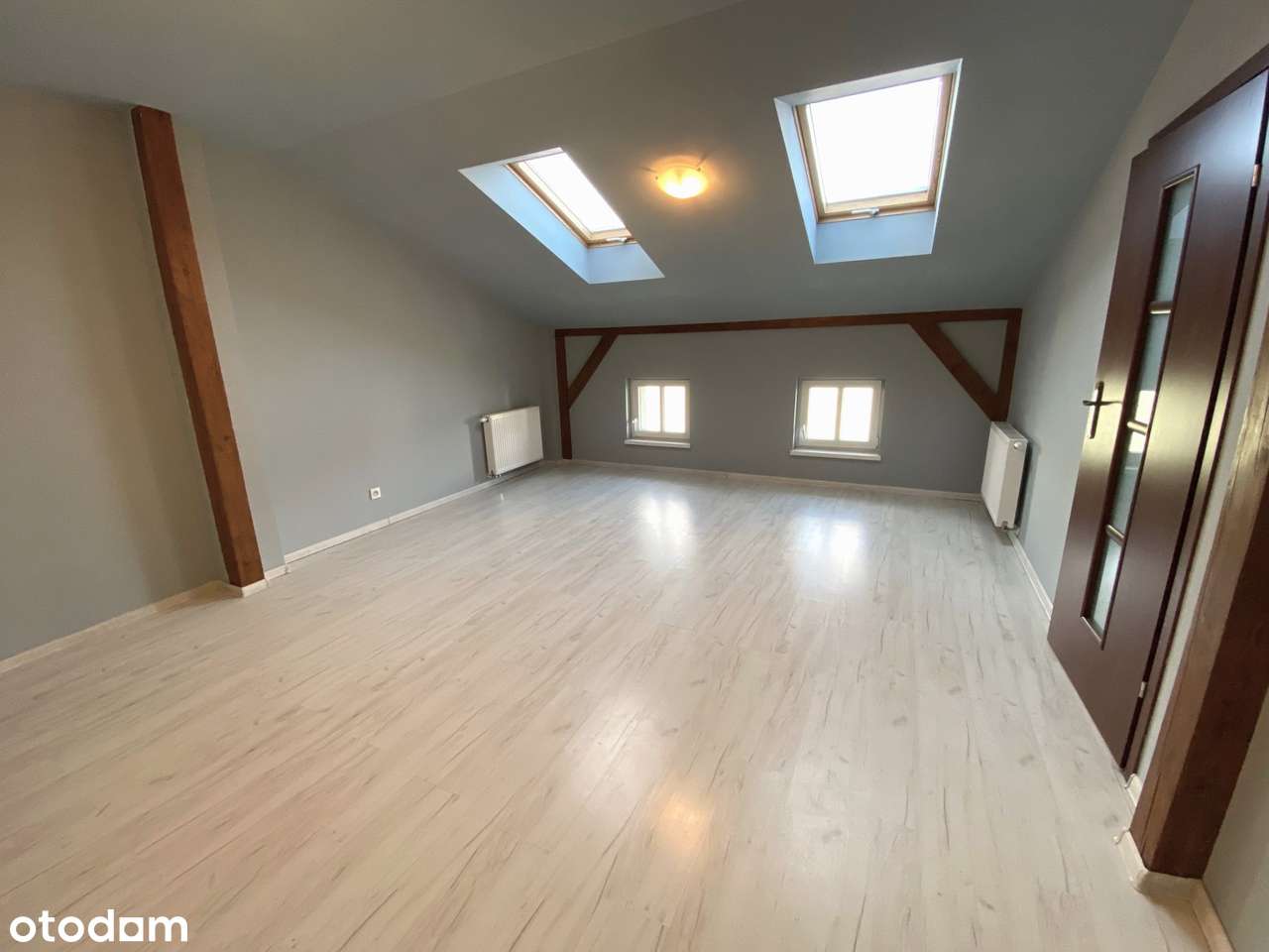 Kawalerka na poddaszu w Centrum | 11 - Pełny obrazek: 3/7