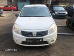 Dezmembrez Dacia Sandero 1.2 benzina alb 2010 - 1