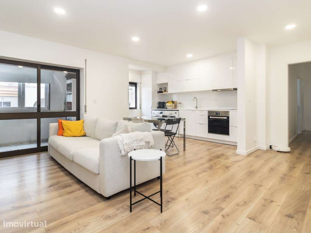 Apartamento T2 remodelado - Quinta de Sto. António a 600 metros da ... - Grande imagem: 3/40