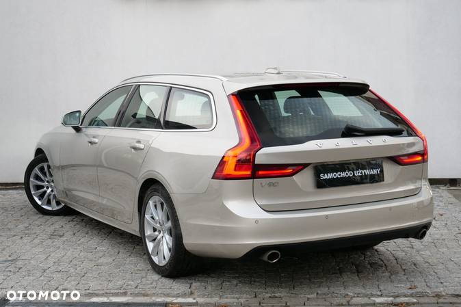 Volvo V90 - 6