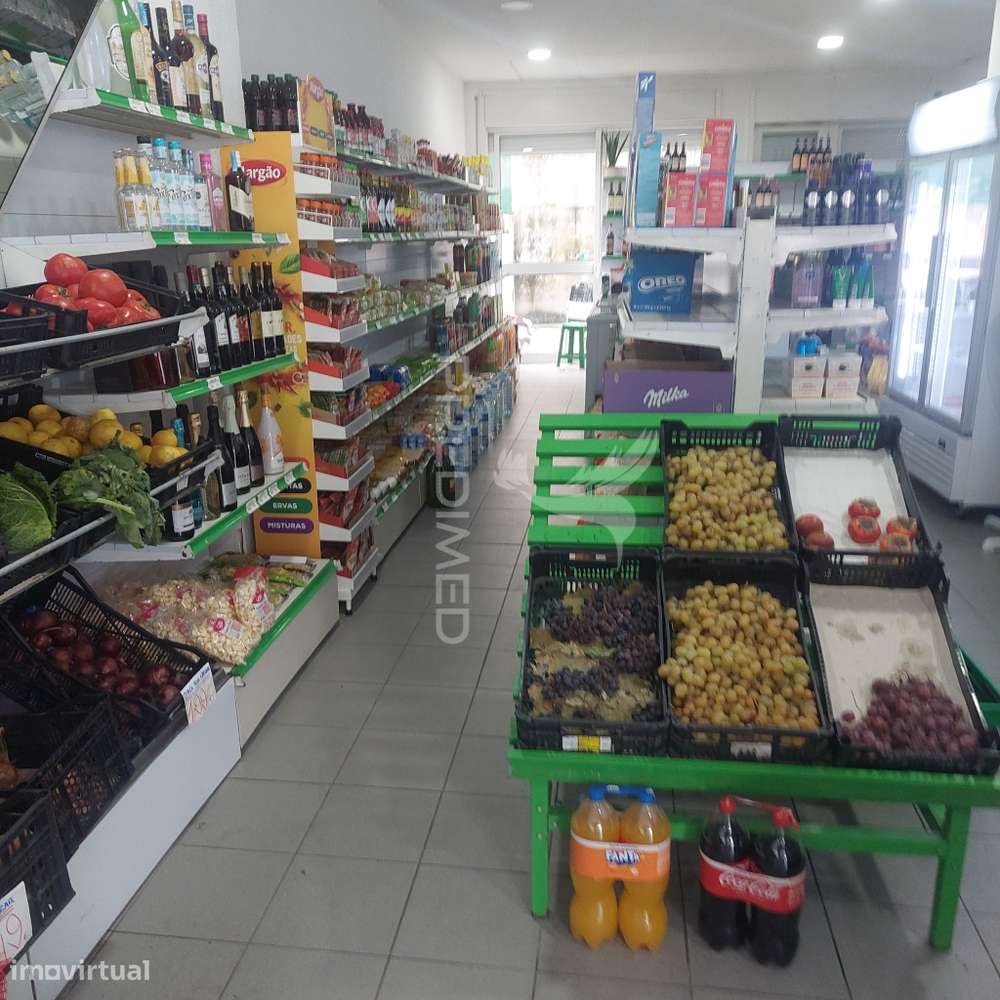 Oportunidade Única - Minimercado Pronto a Trabalhar - Grande imagem: 2/7