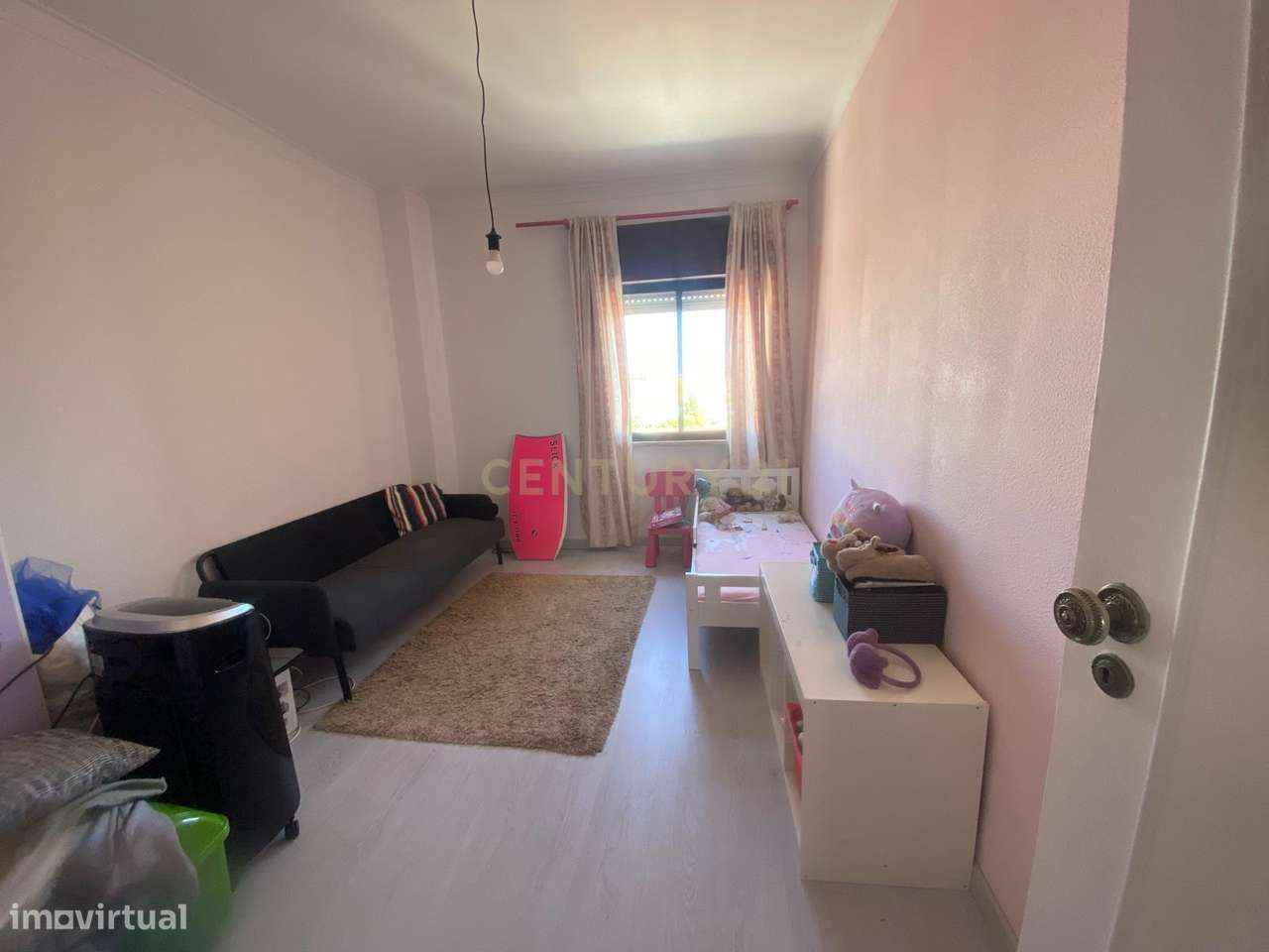 Apartamento T2 com Vista Panorâmica em Barreiro-19