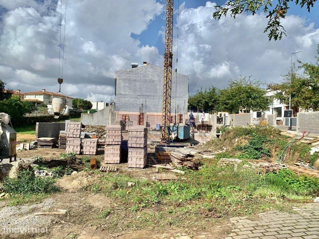 Moradia T4 Gaveto em Frossos para venda - Grande imagem: 2/9