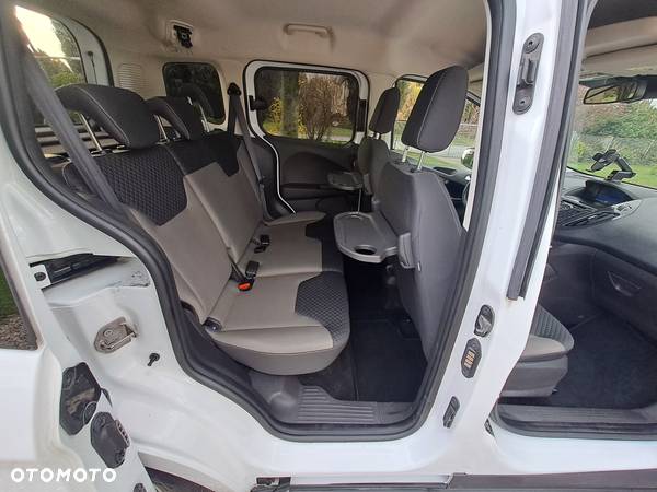 Ford Tourneo Courier 1.0 EcoBoost S&S Sport - 8