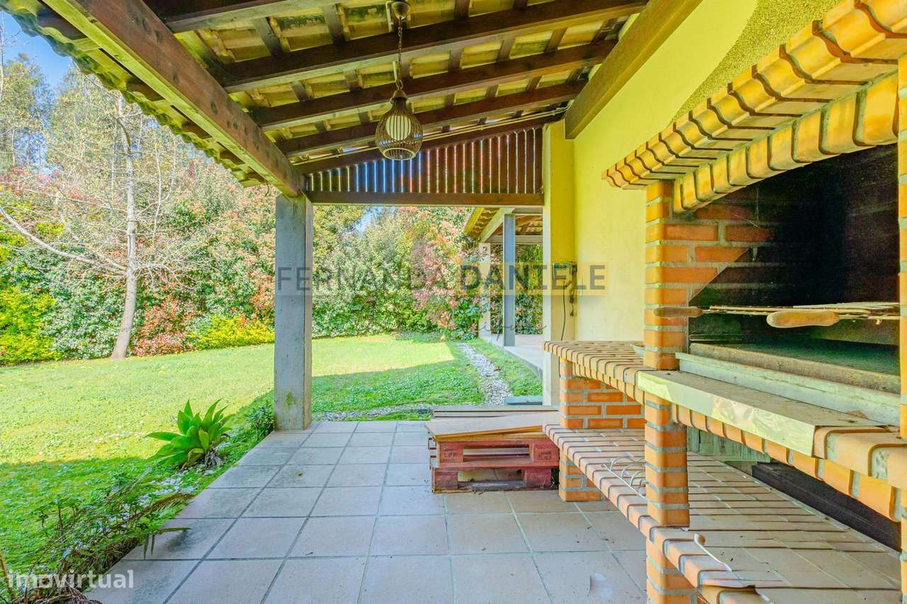 Moradia em Travanca com 3 suítes e 1425m2 de terreno-26