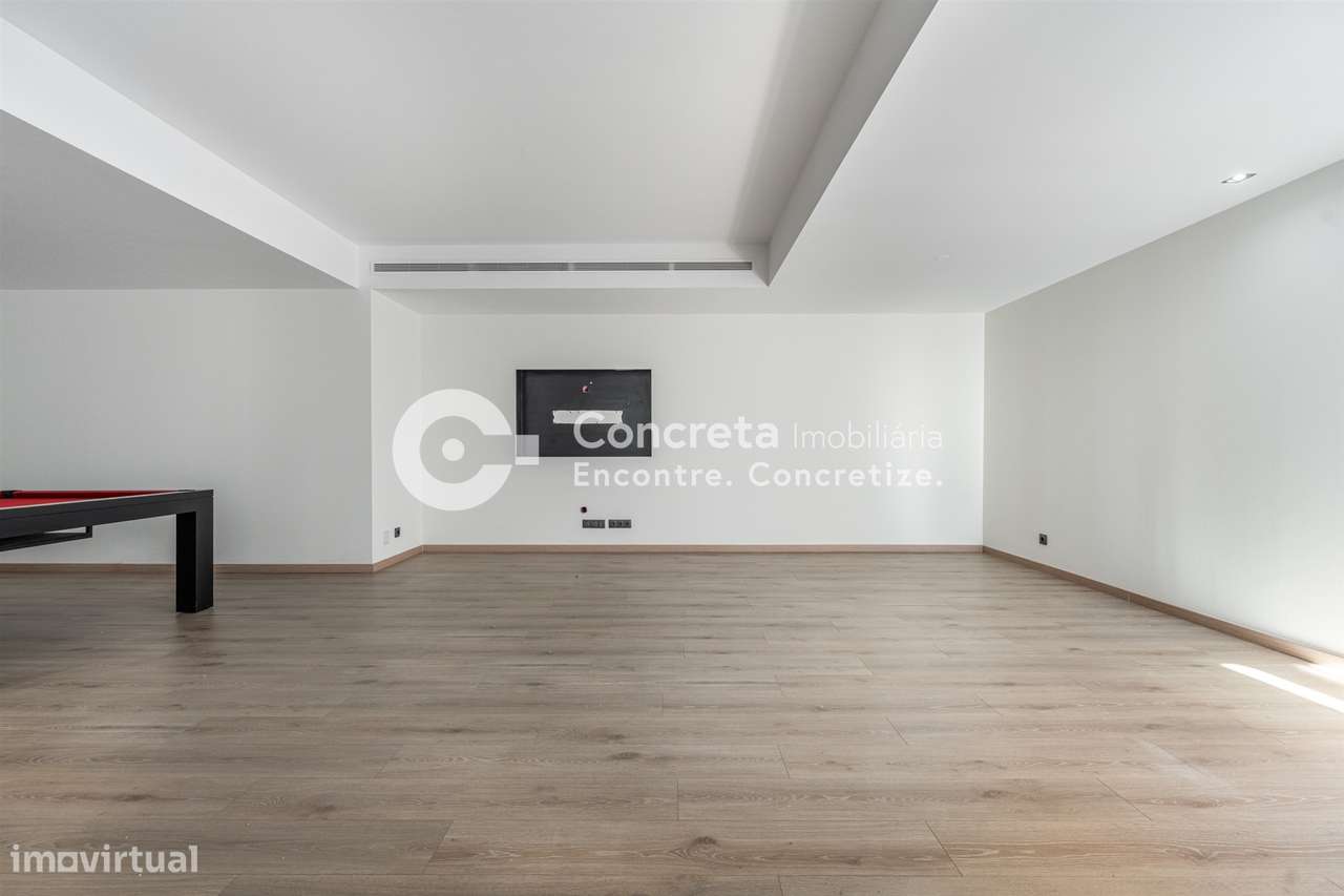 Moradia T3 com piscina interior em Tamel S. Veríssimo, Barcelos-32