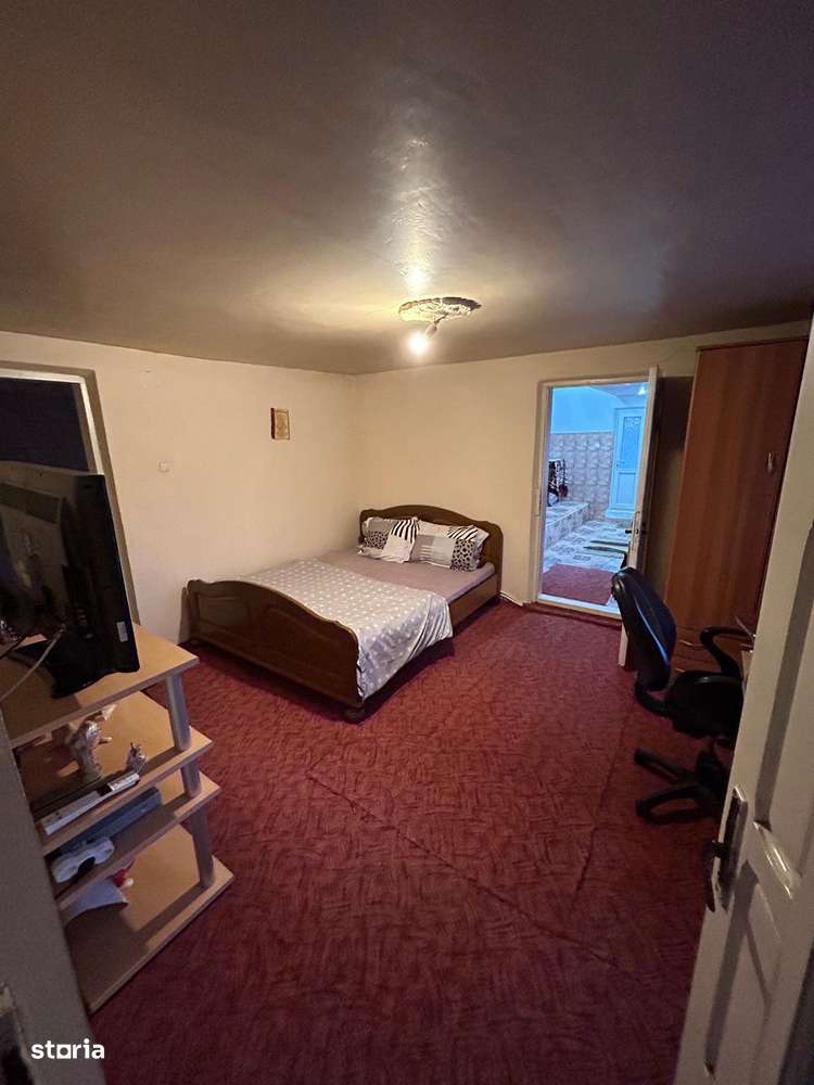 Casă de vânzare lângă Școala gimnazială Sascut-Sat - Imagine principală: 4/12