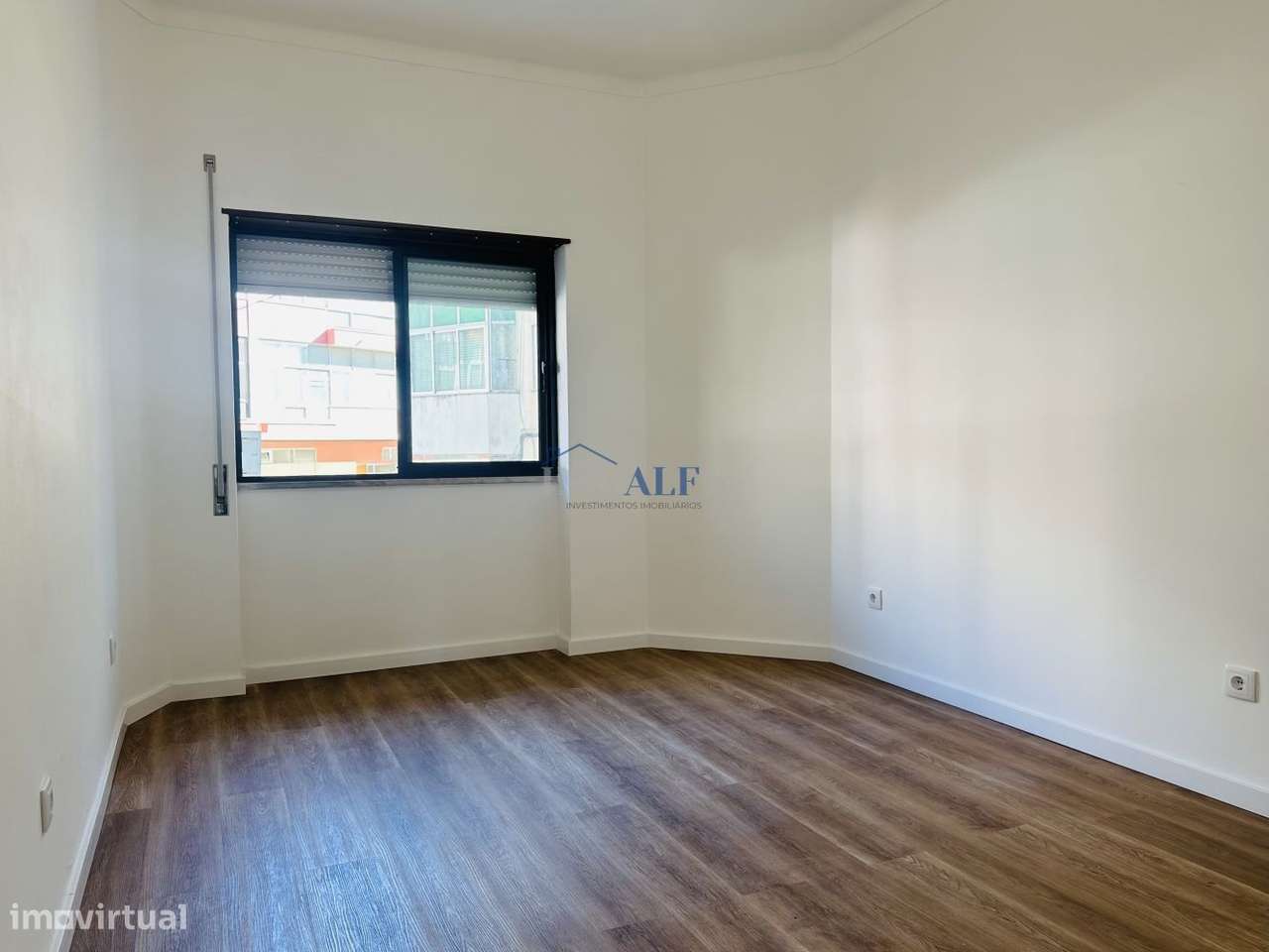 Apartamento T3 remodelado na Avenida do Bocage - Barreiro-12