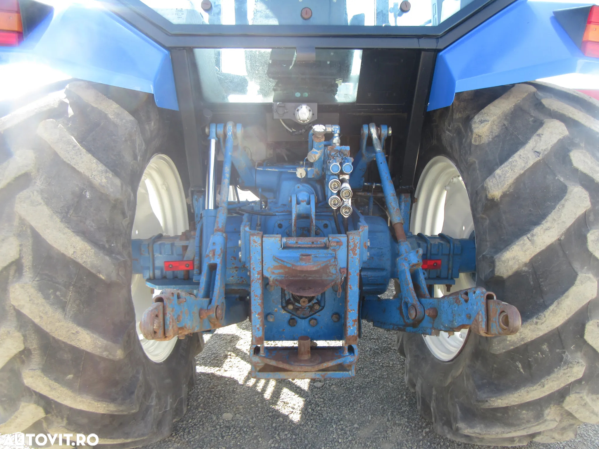New Holland Ford 6640 - 8
