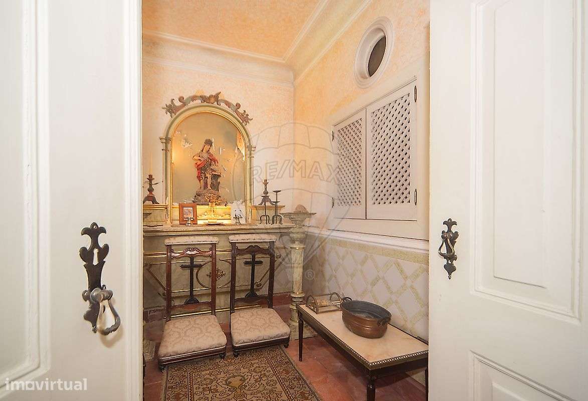 Moradia T6 para venda-7