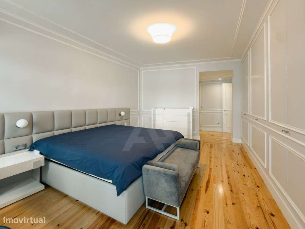 Apartamento T2 Totalmente Renovado e Mobilado em Lisboa-22