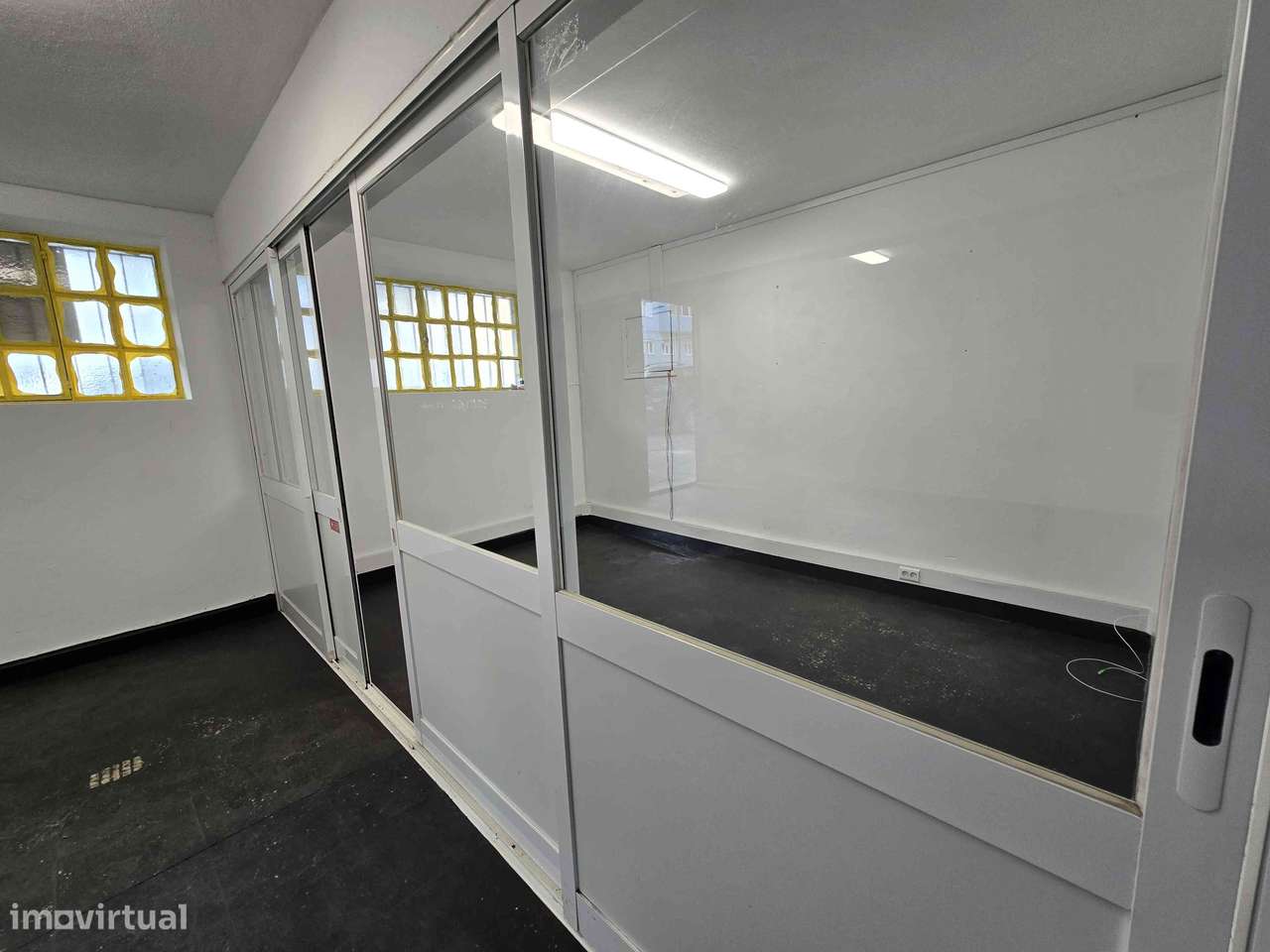 armazem industrial Almada - Grande imagem: 4/7