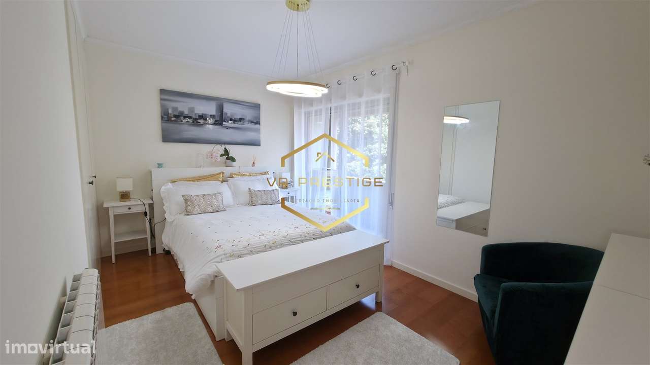 Apartamento T2 com Garagem, Arrumos e Excelente Localização – Póvoa de-9