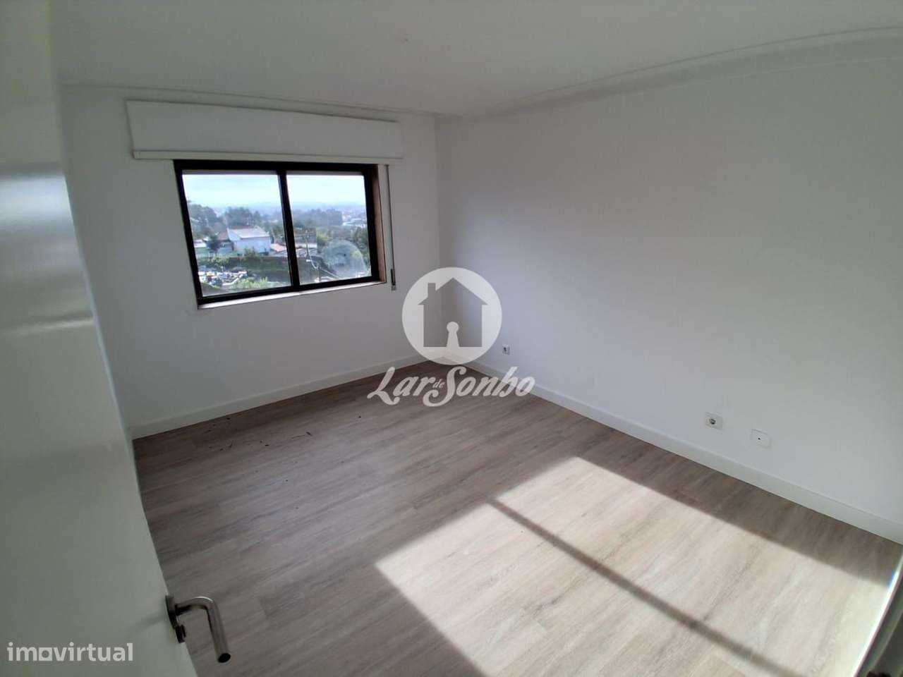 Apartamento T2 Remodelado, em Santegãos, Rio Tinto  Excelente Oport... - Grande imagem: 2/12