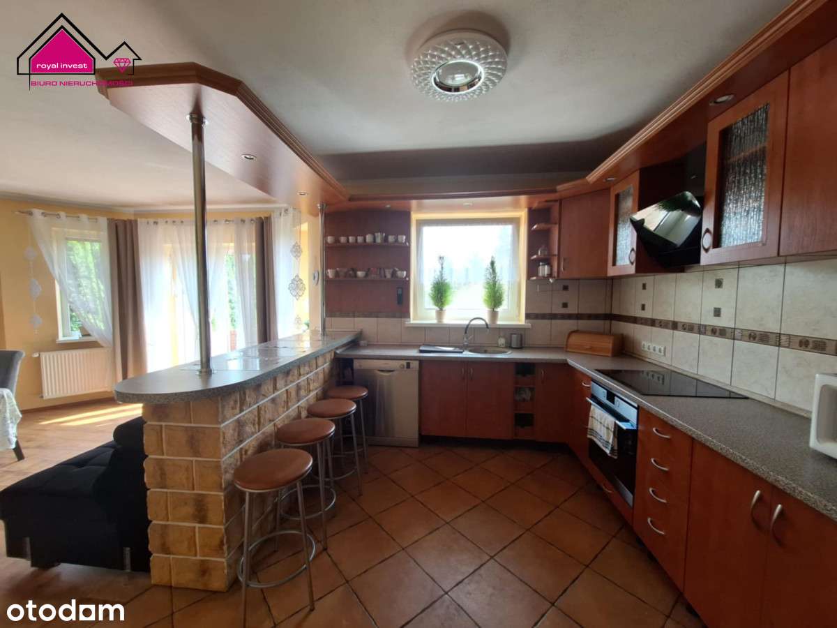 Przestronny dom na dużej działce-5