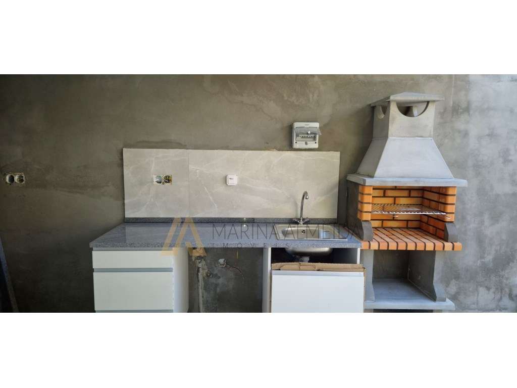 Moradia térrea T1+1 totalmente remodelada de raiz, acabamentos mode...-15