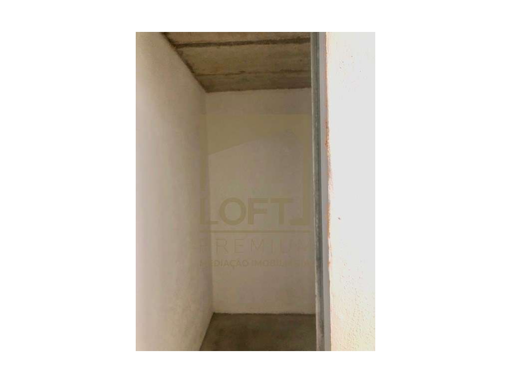 Apartamento T1 com 2 Frentes , Terraço, Totalmente Mobilado e Equip...-30