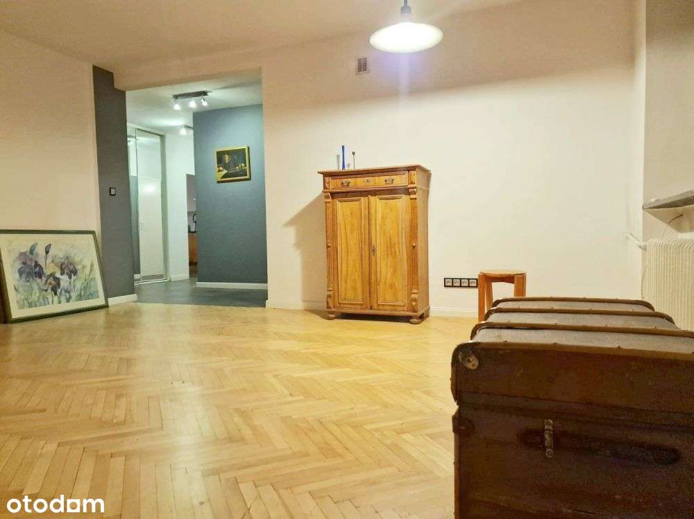 Centrum 4 pokoje,możliwość parkowania na-5