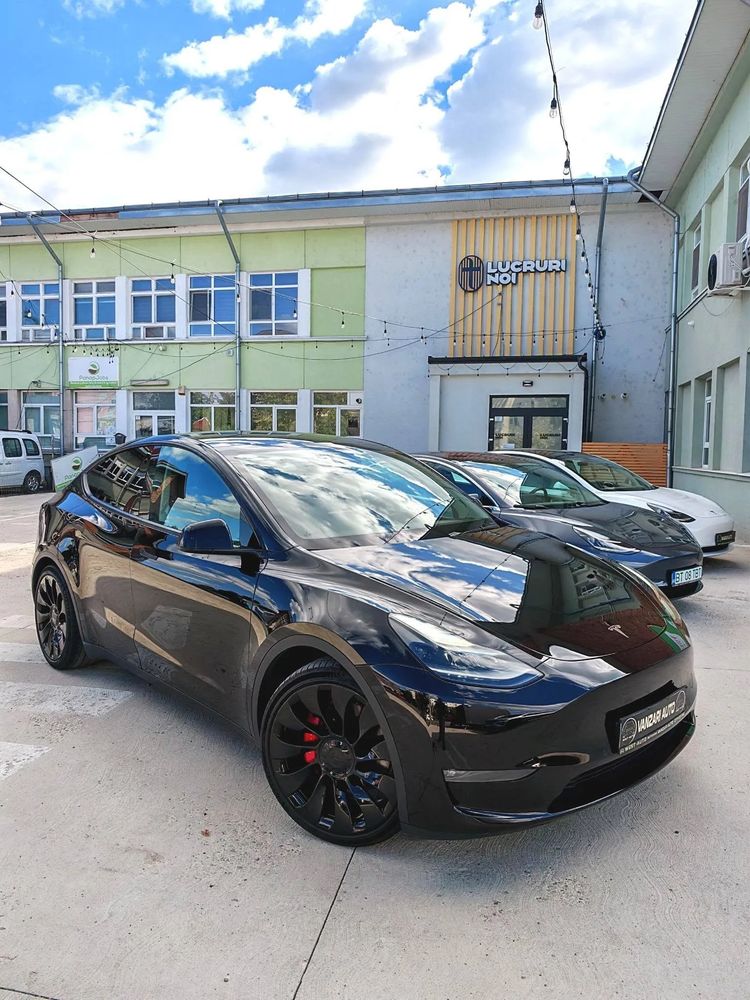 Tesla Model Y Performance Dual Motor AWD 2022