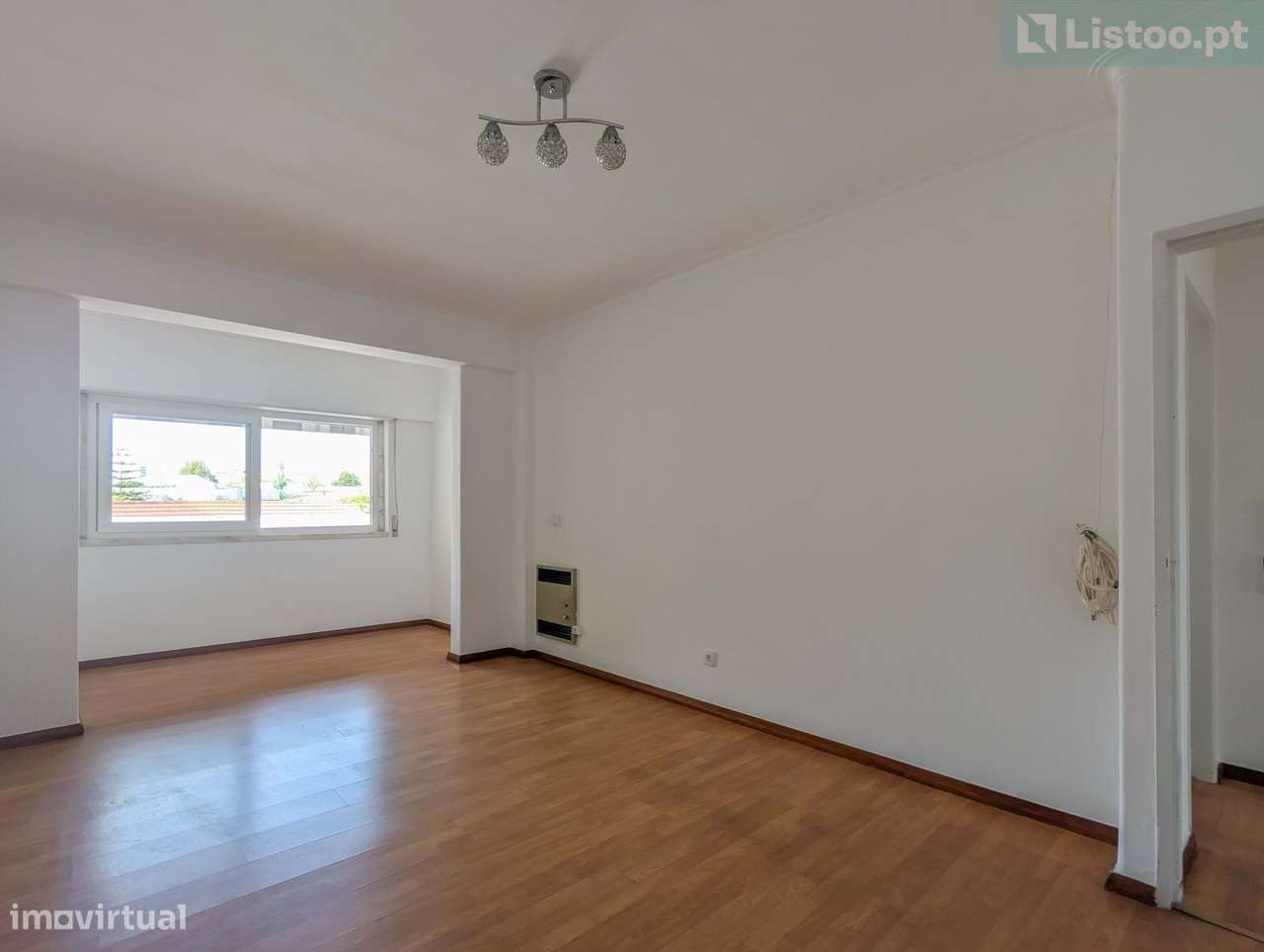 T2 Alvalade com Terraço e Garagem-12