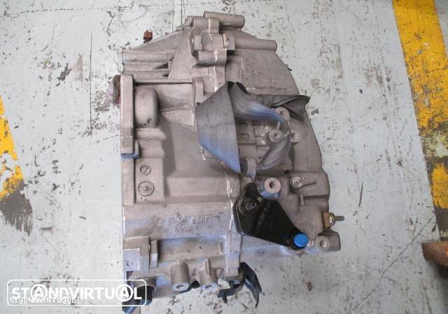 Caixa de Velocidade Nissan Primera 1.9DCI 2004 - 1