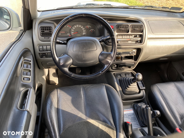 Suzuki Grand Vitara 2.0 HDi - 11