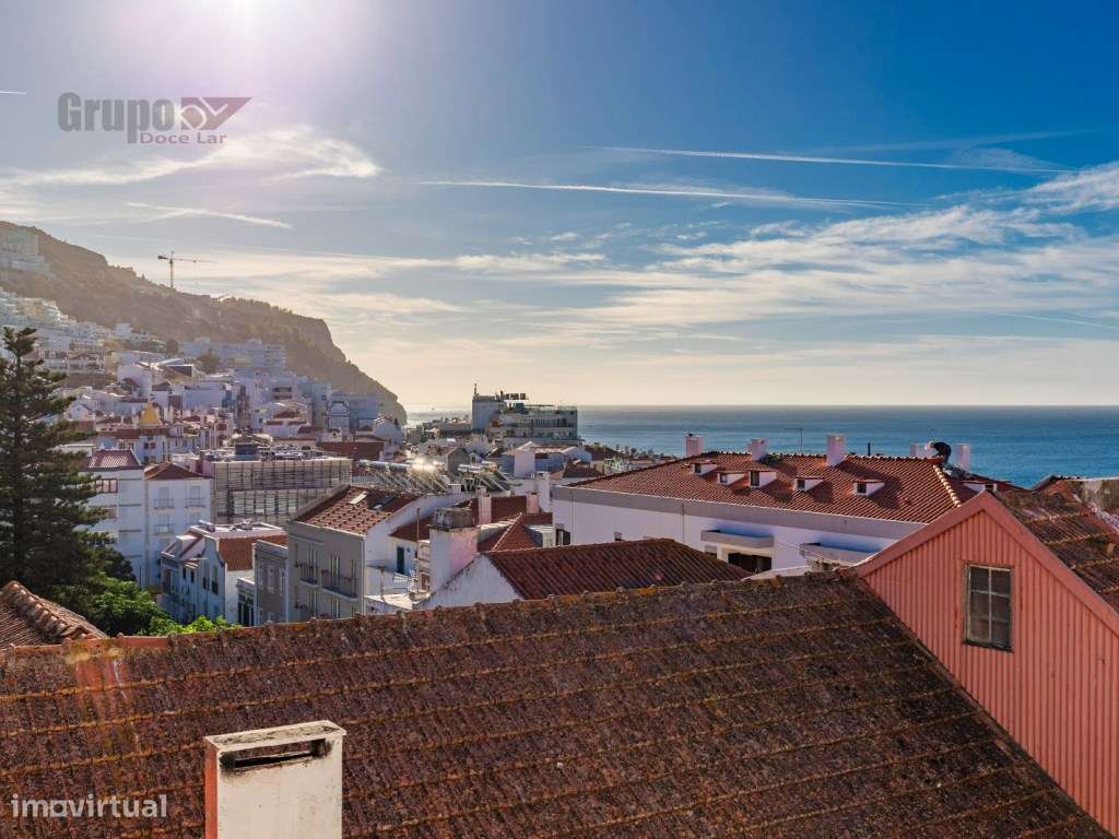 T2 Duplex Exclusivo a 150m da Praia com Vista Mar e Castelo- Sesimbra-10