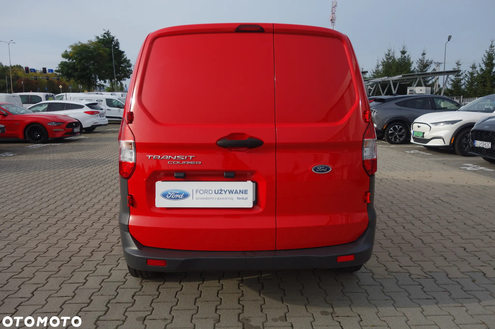 Ford Transit Courier - 6