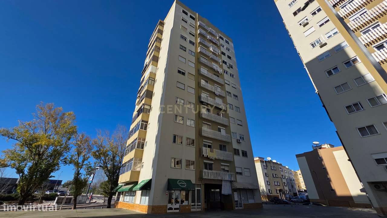 Apartamento T2 em Odivelas - Usufruto 10 Anos - Grande imagem: 2/22