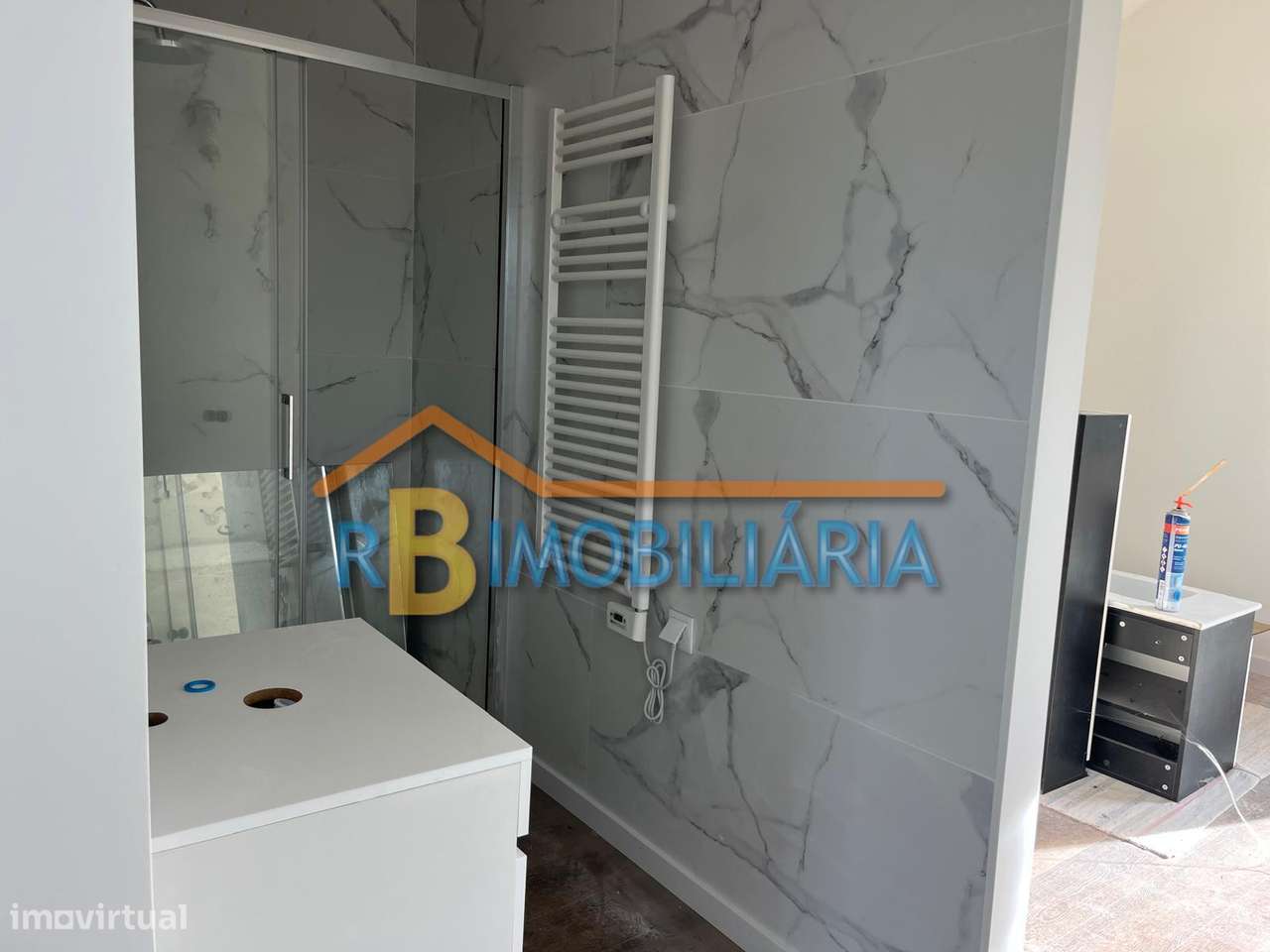 Dois Apartamentos T0 c/ piscina em Alvarenga-5
