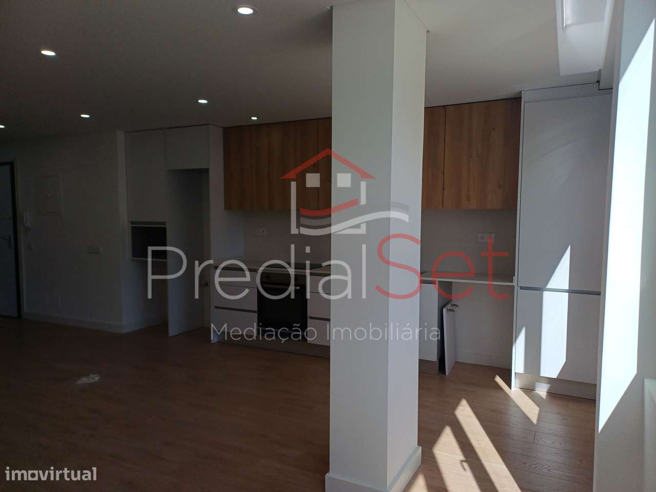 Apartamento T3 Totalmente Renovado- Montalvão-Setubal-5