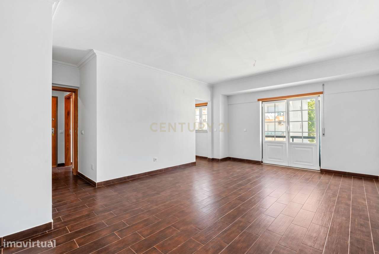 APARTAMENTO T3 BENAVENTE-0
