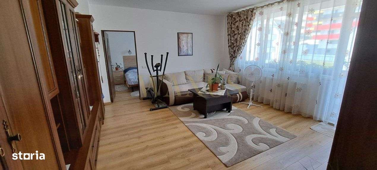 Apartament de vanzare, 55mp, terasa de 8mp, parcare, zona Regal - Imagine principală: 2/11