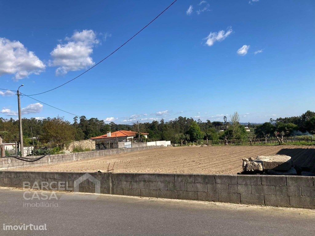 Terreno de construção em Couto - Barcelos