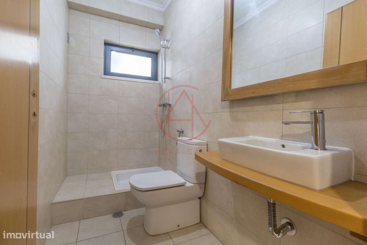 Moradia T5 Feijó-12