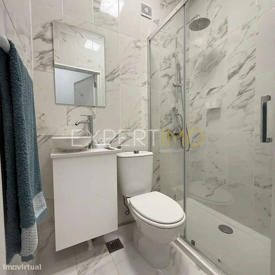 Apartamento com 3 quartos totalmente remodelado na Reboleira Amadora-8