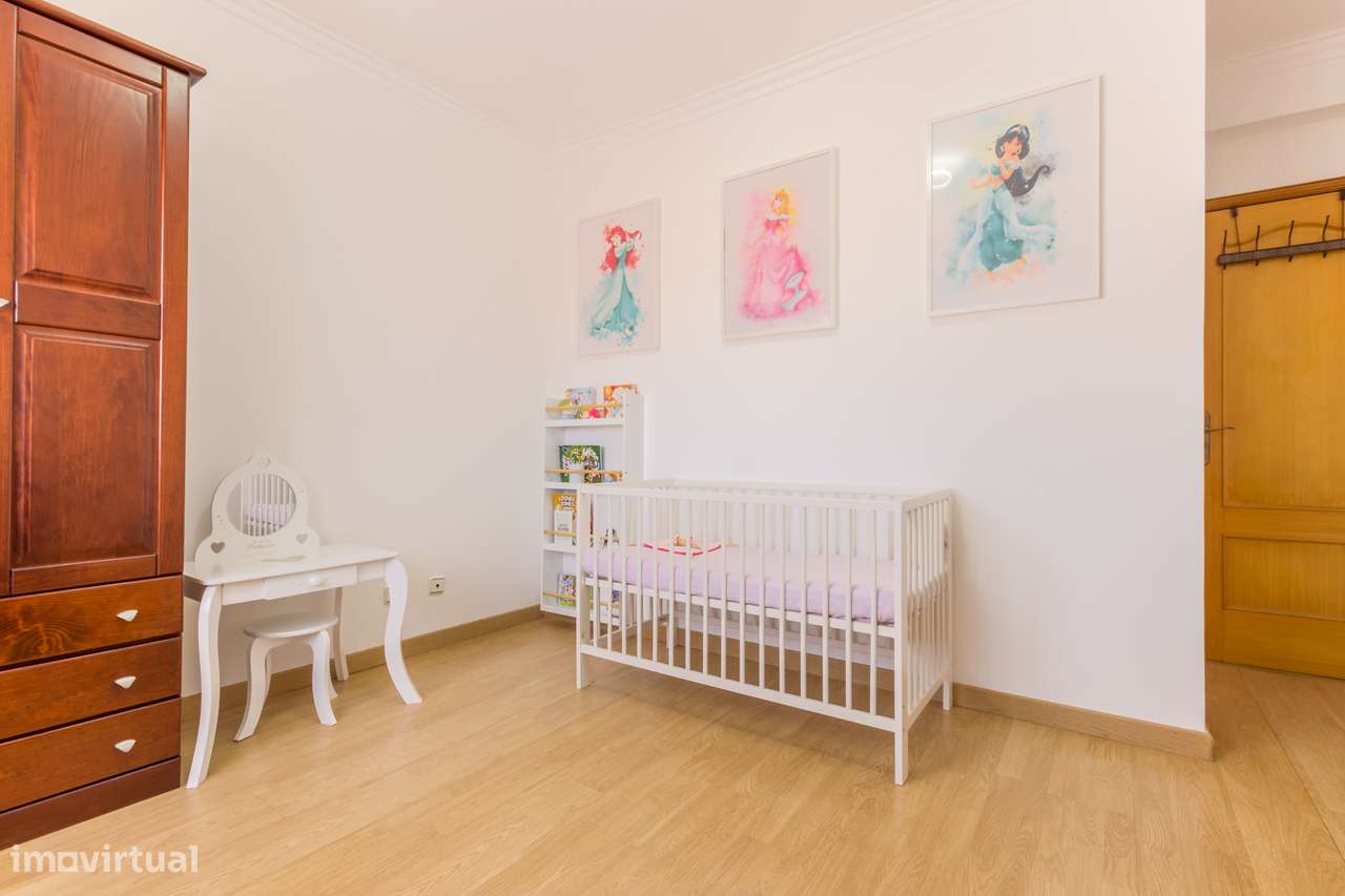 Apartamento T2 na Quinta do Conde-12