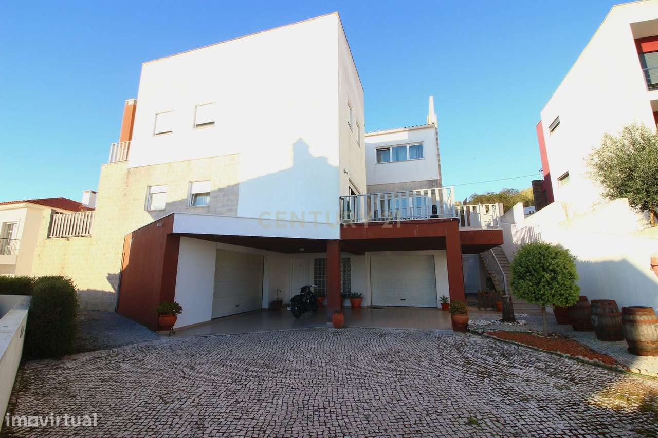 Moradia V4 em Torres Vedras, 566m2 ,vistas excecionais, qualidade e co-39