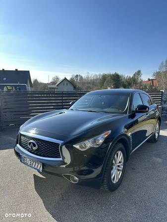 Infiniti QX70 - 2