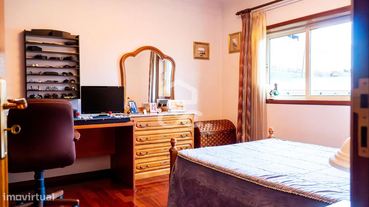 Moradia Individual V3+1 no Centro de Pevidém-10